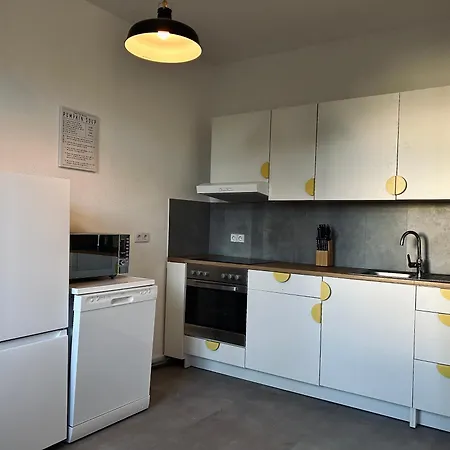 דירה Geraeumige I 6 Betten I Balkon & Stellplatz לייפציג