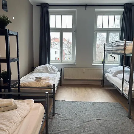 Geraeumige I 6 Betten I Balkon & Stellplatz