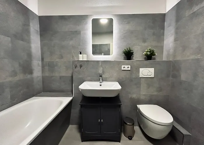 Geraeumige I 6 Betten I Balkon & Stellplatz Appartement Leipzig