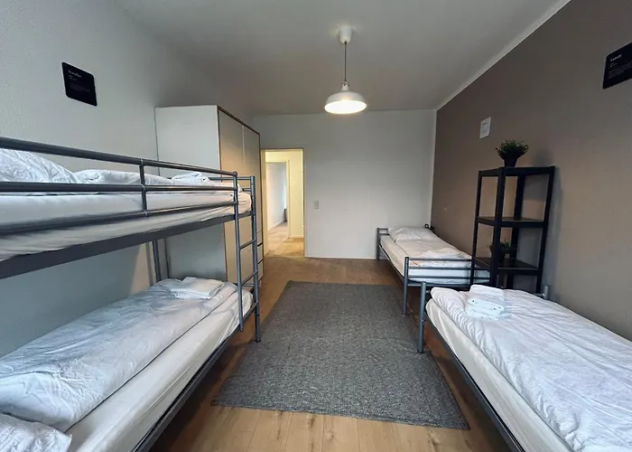 Geraeumige I 6 Betten I Balkon & Stellplatz Appartement *