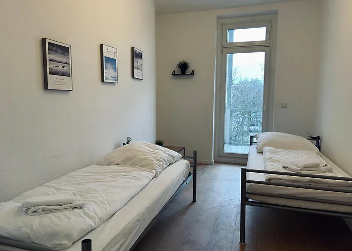 Appartement Geraeumige I 6 Betten I Balkon & Stellplatz Leipzig
