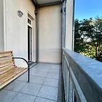 Geraeumige I 6 Betten I Balkon & Stellplatz Apartment Leipzig