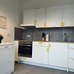 Geraeumige I 6 Betten I Balkon & Stellplatz Leipzig