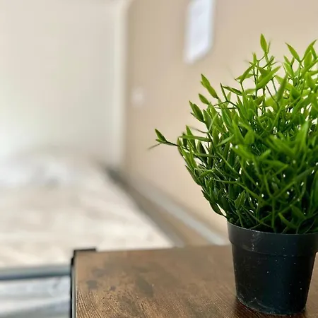 2 Schlafzimmer-balkon-küche-parkplatz-designerbad