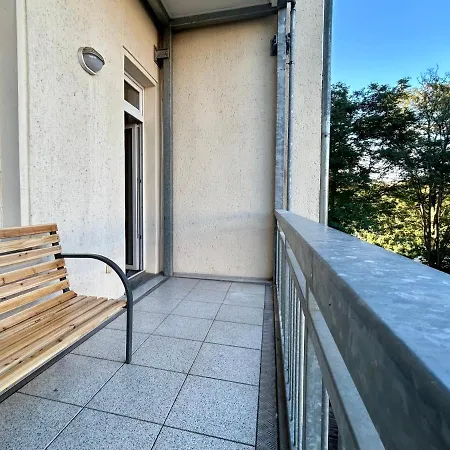 2 Schlafzimmer-balkon-küche-parkplatz-designerbad Apartamento Leipzig