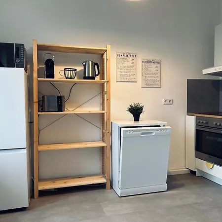 Geraeumige I 6 Betten I Balkon & Stellplatz *