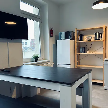 Geraeumige I 6 Betten I Balkon & Stellplatz * Лейпциг