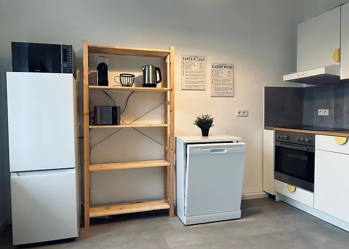 Geraeumige I 6 Betten I Balkon & Stellplatz *