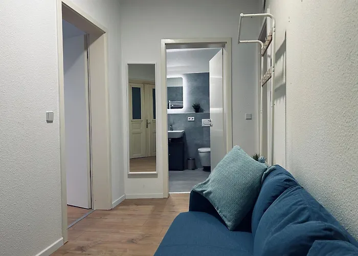 Apartment Geraeumige I 6 Betten I Balkon & Stellplatz