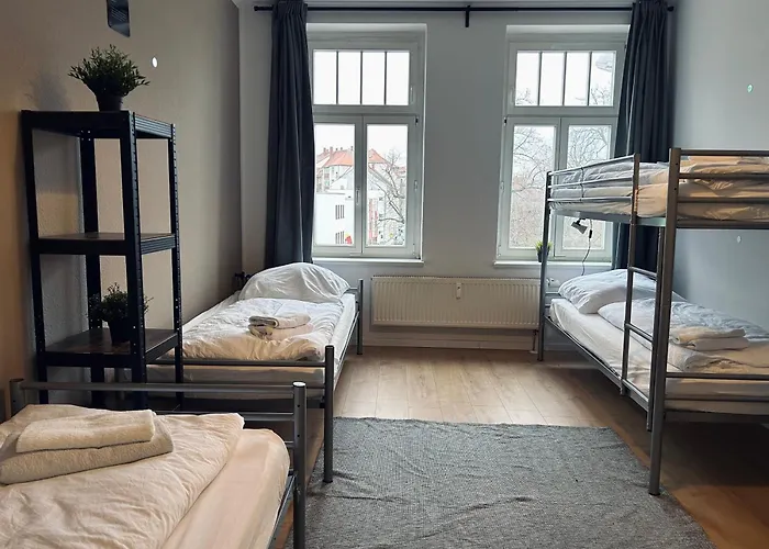 Geraeumige I 6 Betten I Balkon & Stellplatz